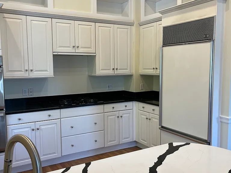 22 Beacon St #2 — Photo 2