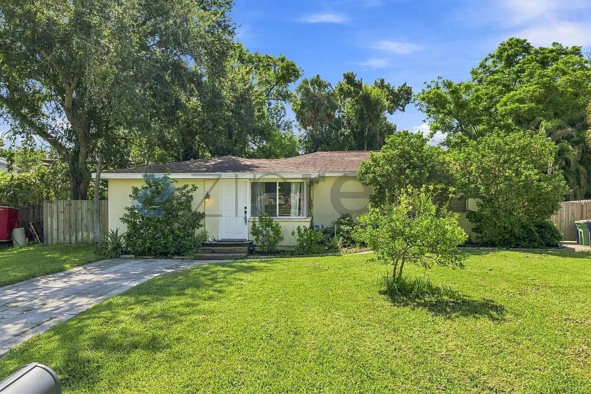 3 bed, 1570 sqft, $3,700 — Photo 1