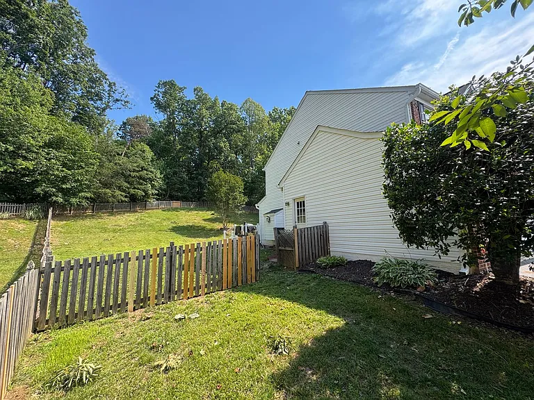 38 Kimmer Ct — Photo 4