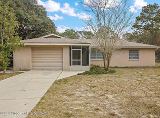 16432 Nashville Warbler Rd, Weeki Wachee, FL 34614