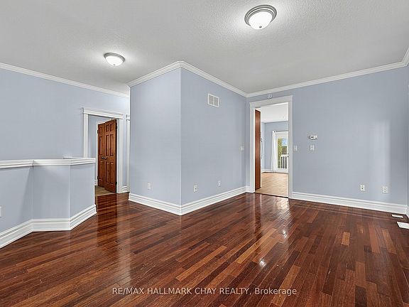 3rd image of 2040 Celeste St