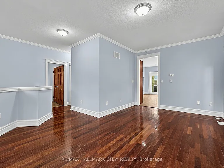 2040 Celeste St #MAIN — Photo 3