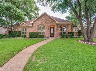 812 Blue Jay Ln, Coppell, TX 75019