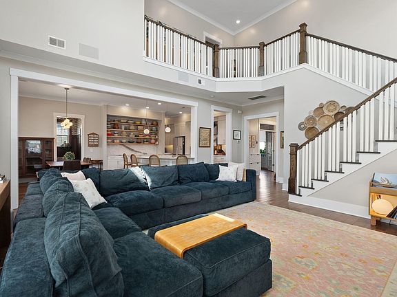 4th image of 146 Callibluff Dr