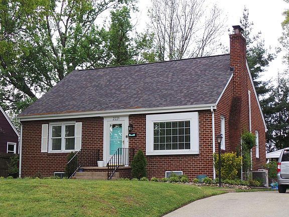 2nd image of 2221 Cypress St
