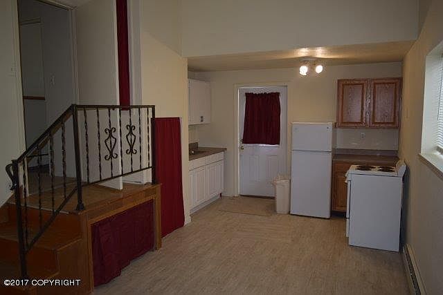 2nd image of 1579 Valarian St