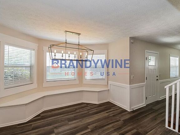 5th image of 1323 Truman Dr