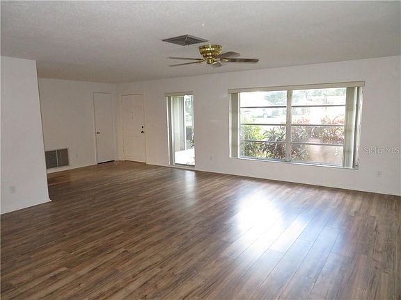 5th image of 5760 46th Ave N