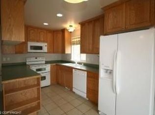 689 N Deshka Ridge Dr, Palmer, AK 99645