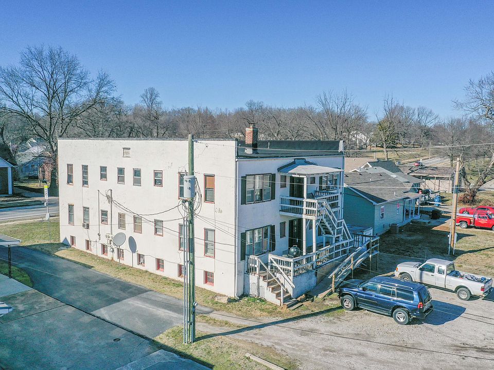 1305 Main Street, Cassville, MO 65625 Zillow