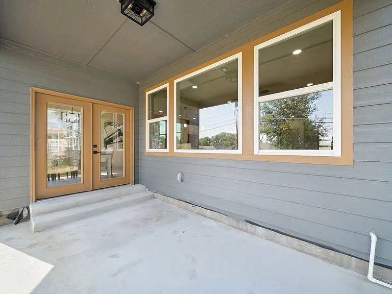 1837 N Troost Ave — Photo 33