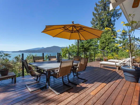 220 Panorama Rd, Lions Bay, BC V0N 2E0