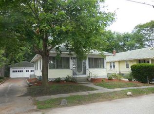 275 Adams St, Warwick, RI 02888