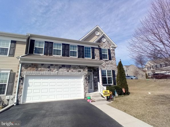 182 Greenvale Mews Dr #13, Westminster, MD 21157