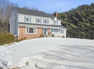 15 Fleming Court, Washington Twp., NJ 07853