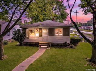 8953 William St, Taylor, MI 48180