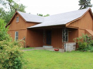 305 Bledsoe St, Matthews, MO 63867