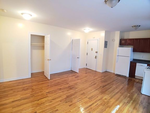 5th image of 500 W 140th St APT 1E