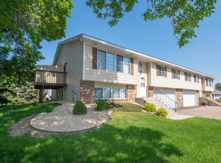 413 Dorland Rd S, Maplewood, MN 55119