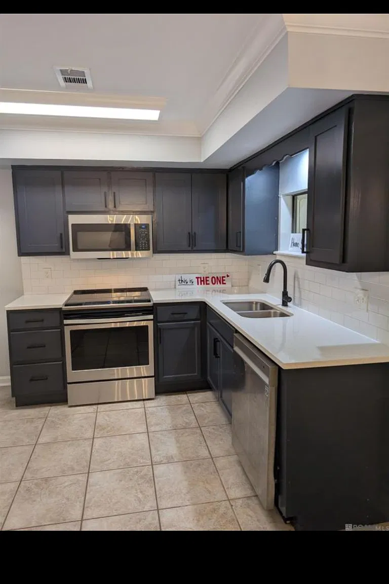 2 bed, 2.5 bath, 1286 sqft, $1,450 — Photo 3
