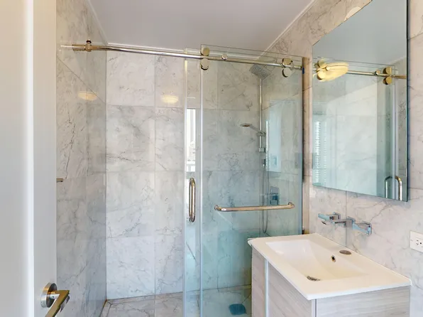 237 East 34th Street image 11 of 27