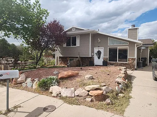 514 Pinecone Dr Photo 1