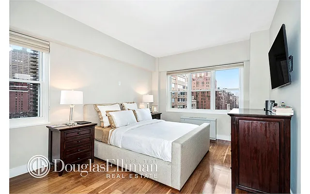 Sold by Douglas Elliman | media 6