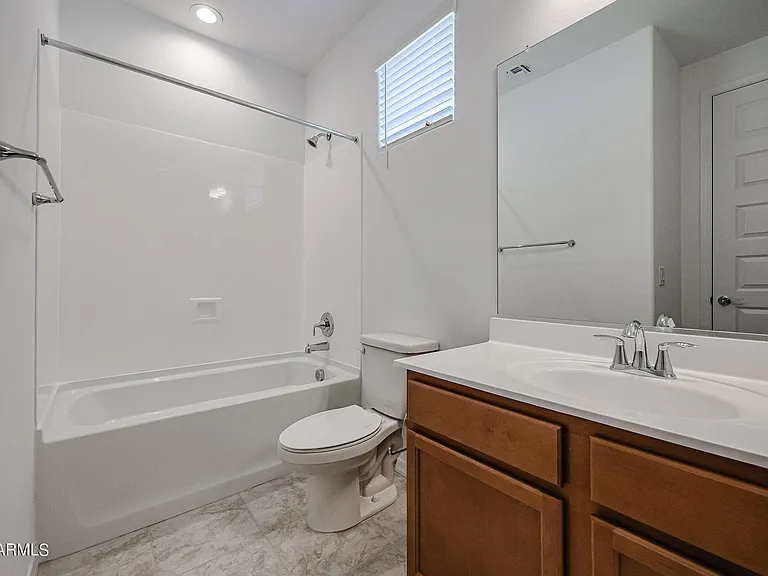 8752 W Medlock Dr — Photo 43