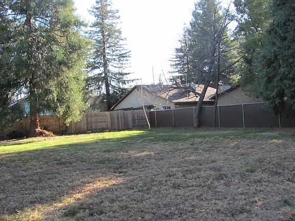 4th image of 1417 N Cherry St #1