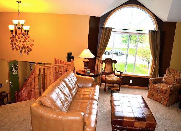 2nd image of 1106 Ashwood Ct