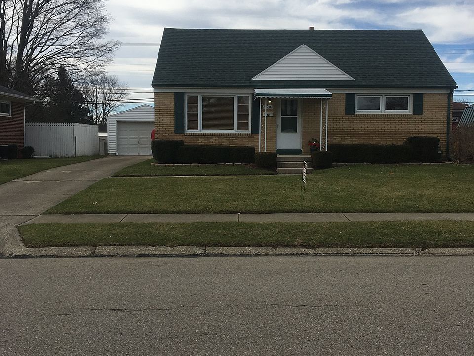 1st image of 4901 Westmont Dr