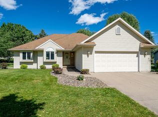 1900 S Carriage Ln, Appleton, WI 54914