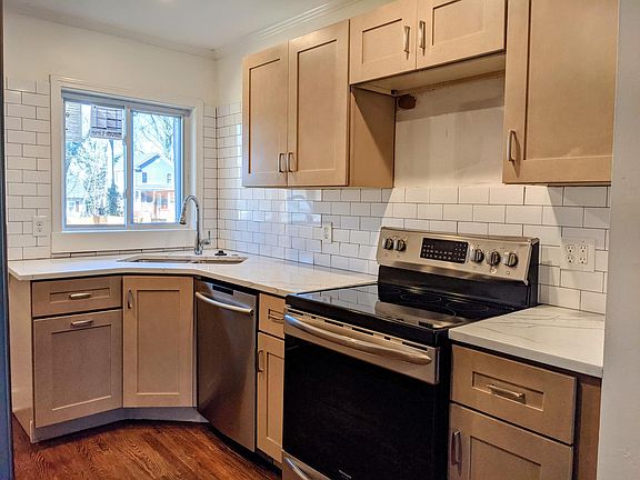 New Quartz Countertops