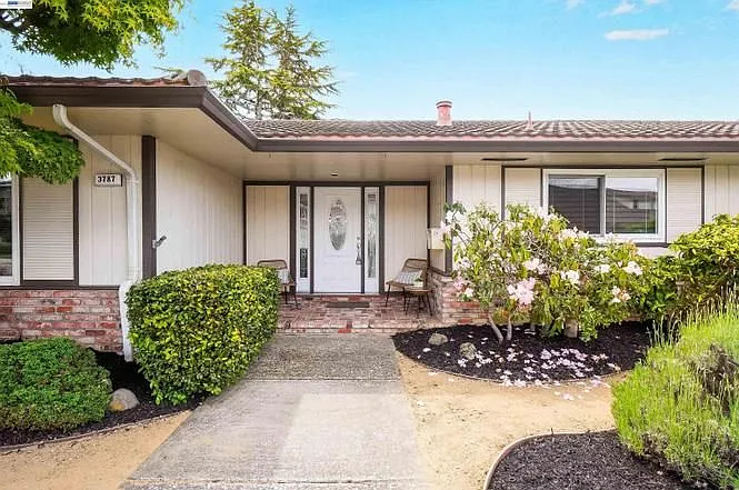 3787 Oakes Dr #HOUSE — Photo 3