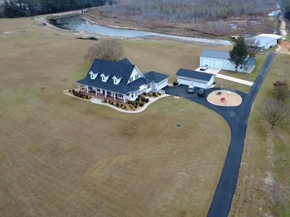 103 Camp Ln, Valdosta, GA 31601