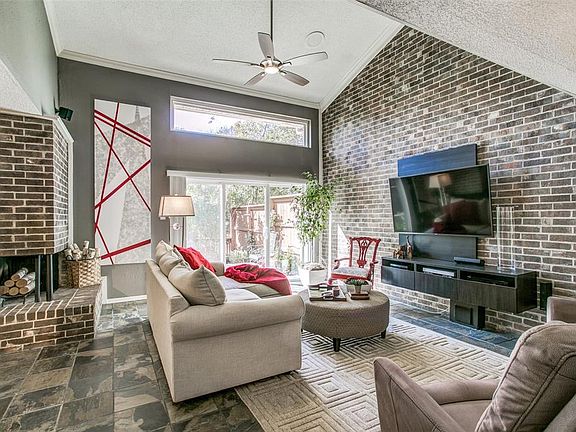 5th image of 2918 Shady Lake Cir