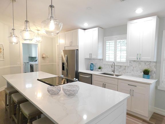 3rd image of 1206 SW Balmoral Trace