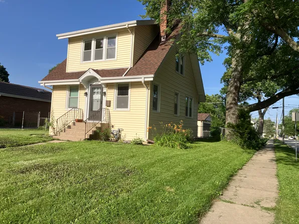 101 N Westmore Ave, Villa Park, IL 60181
