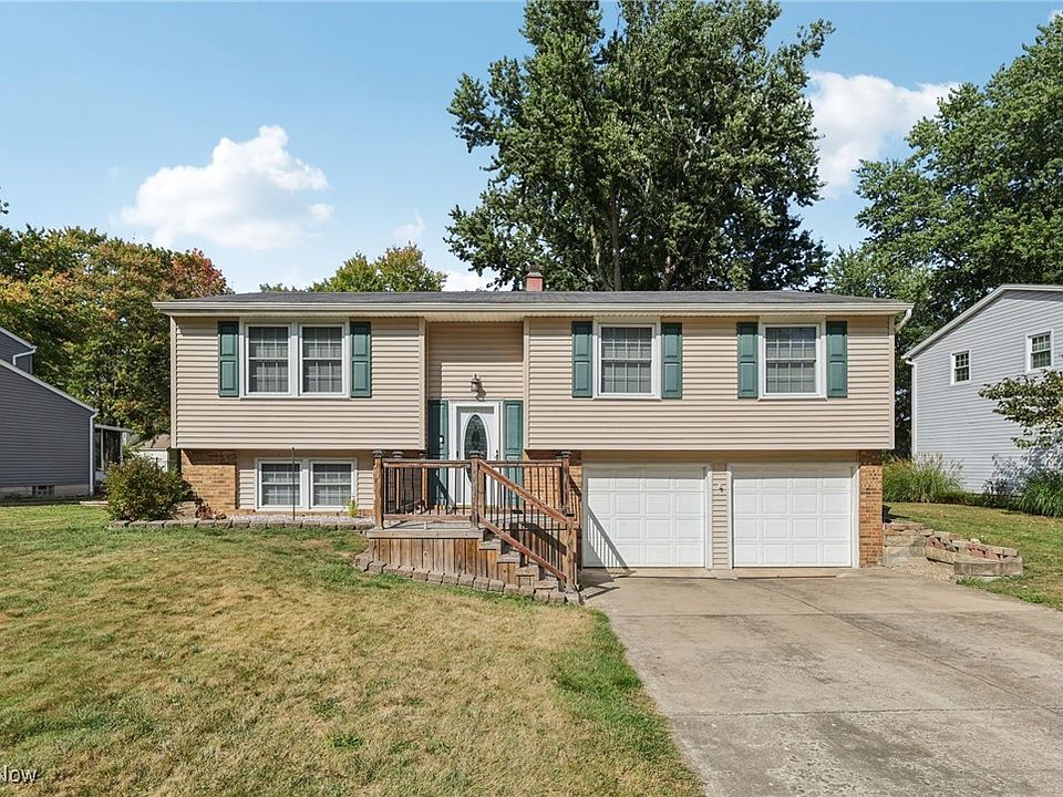 1st image of 466 Green Garden Dr