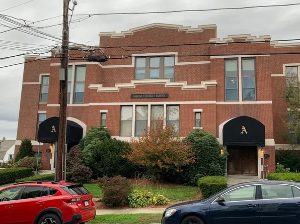 25 Andover St APT S2, Worcester, MA 01606