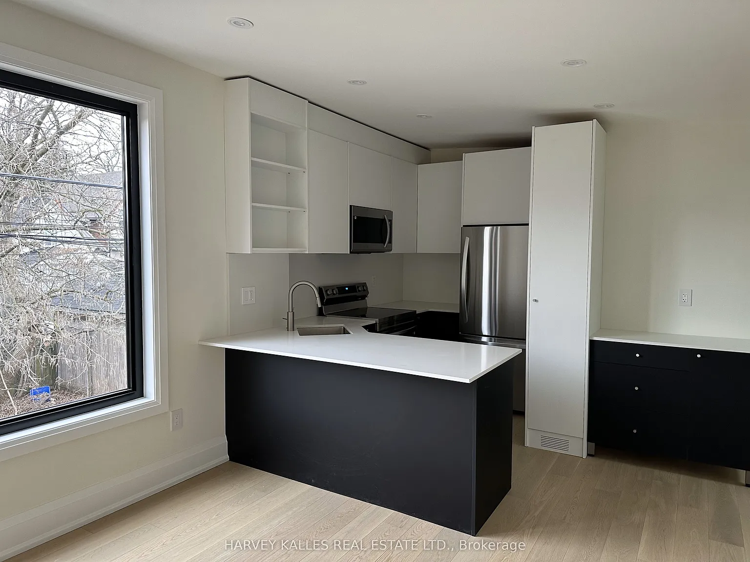 1 bed, $2,450 — Photo 2