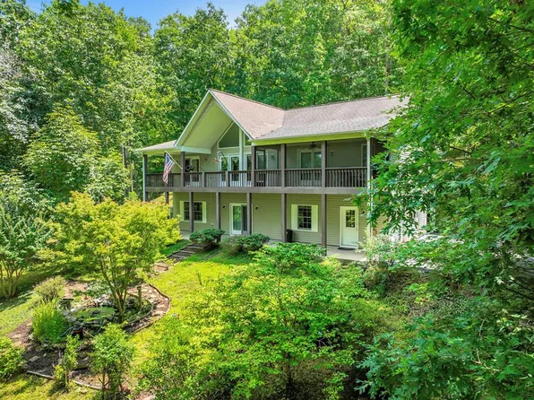 1086 Coon Cove Rd, Hiawassee, GA 30546