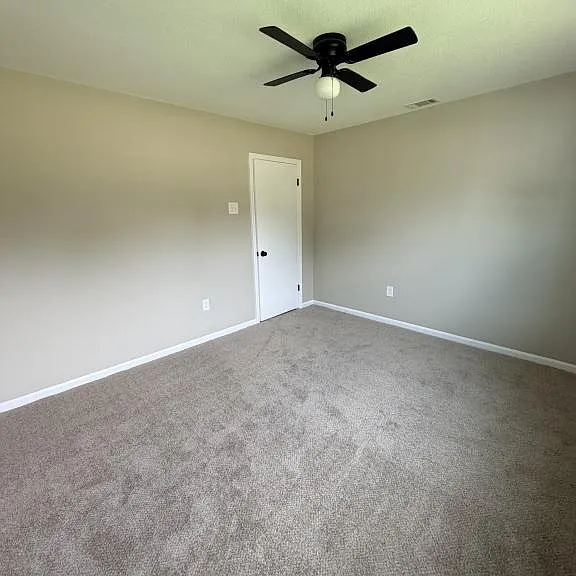 954 Boulder Cv — Photo 4