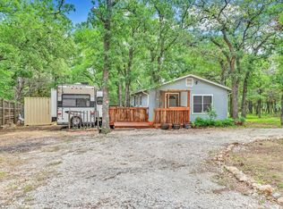 126 Oakwood Rd, Whitney, TX 76692