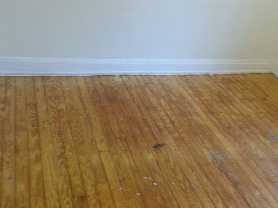 2nd image of 4808 108th St APT 4A