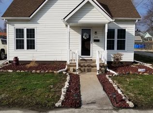236 E Bridgeport St, White Hall, IL 62092