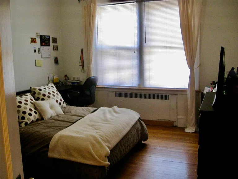 1675 Beacon St #2 — Photo 4