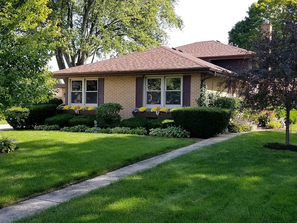 1st image of 617 N Eagle Ln