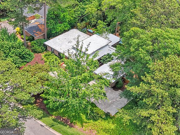 2nd image of 2793 Ridge Valley Rd NW