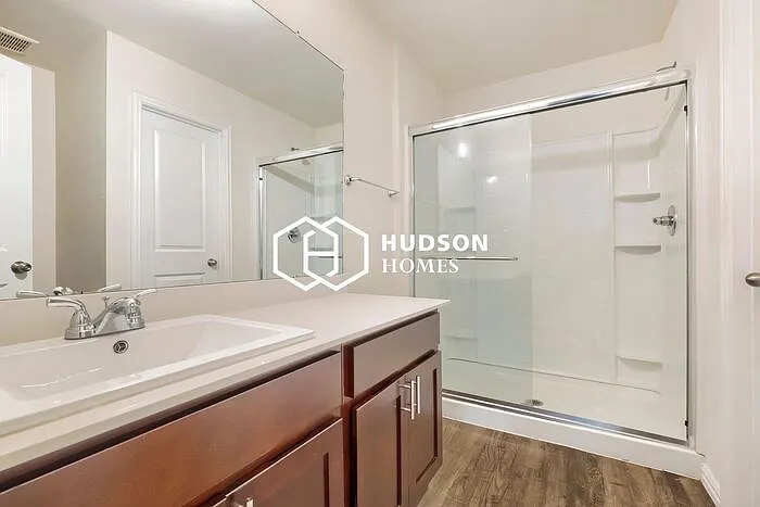 227 Lopez St — Photo 10